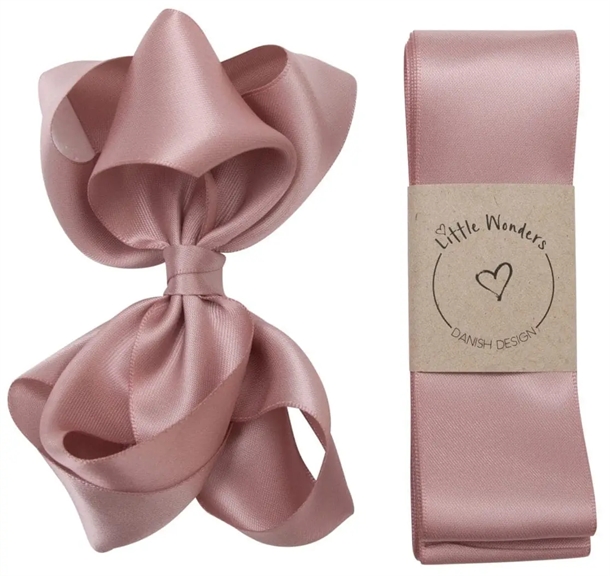 Little Wonders Dåbsbånd Bellis Silke Satin Støvet Rosa