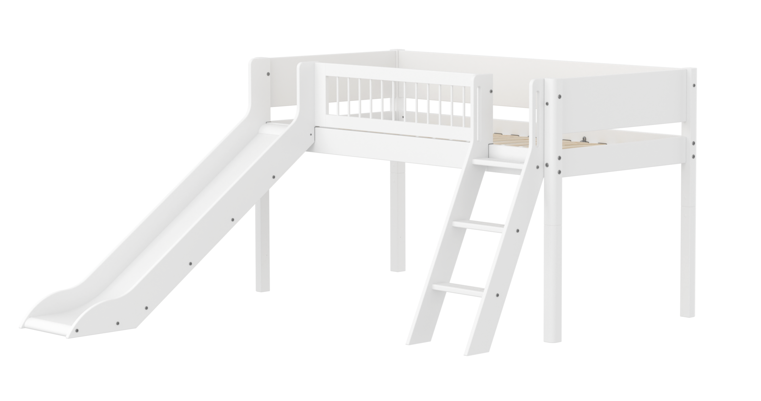 Flexa White Halvhøj Seng 120 Cm Med Rutchebane Skrå Stige Og Crossbar Sengehest 90x200 Cm Hvid