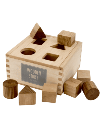 Puttekasse Wooden Story Shape Sorter Box Natural